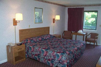 Rodeway Inn Groton Szoba fotó