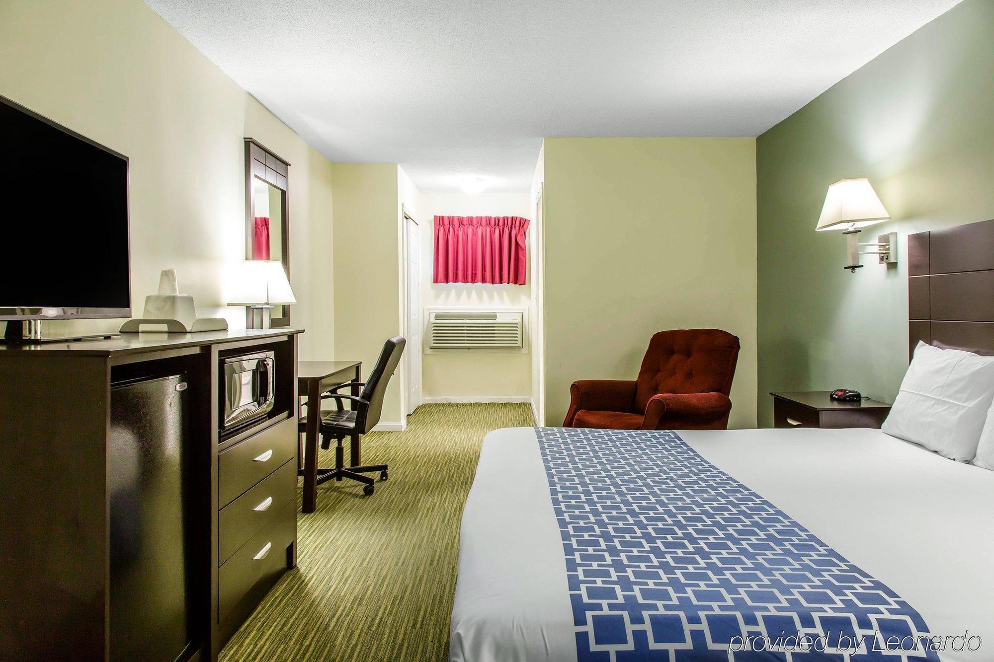 Rodeway Inn Groton Kültér fotó